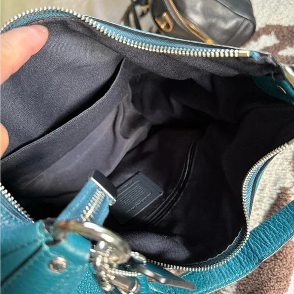 Coach Teal Leather Shoulder Bag - Picture 4 of 6